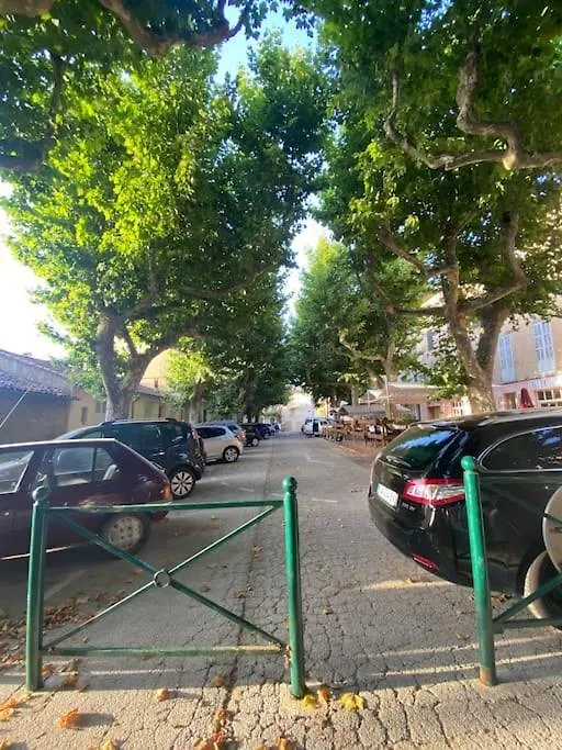 T2 Neuf Centre Village Collobrieres Apartment